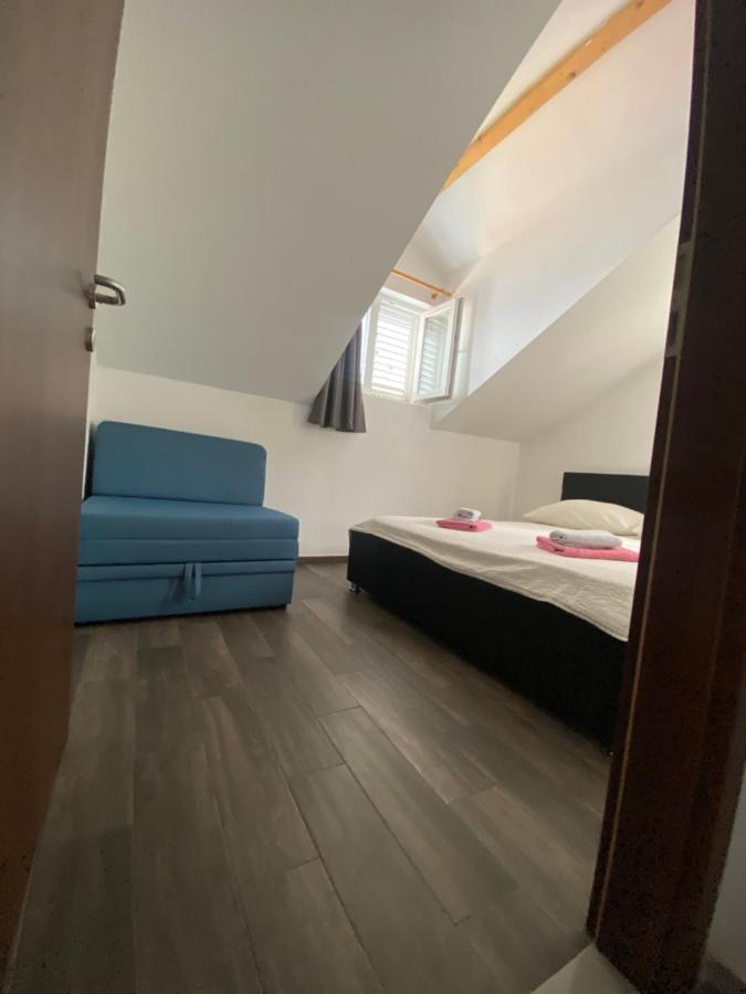 Ruza In The Attic Of The House Apartment *