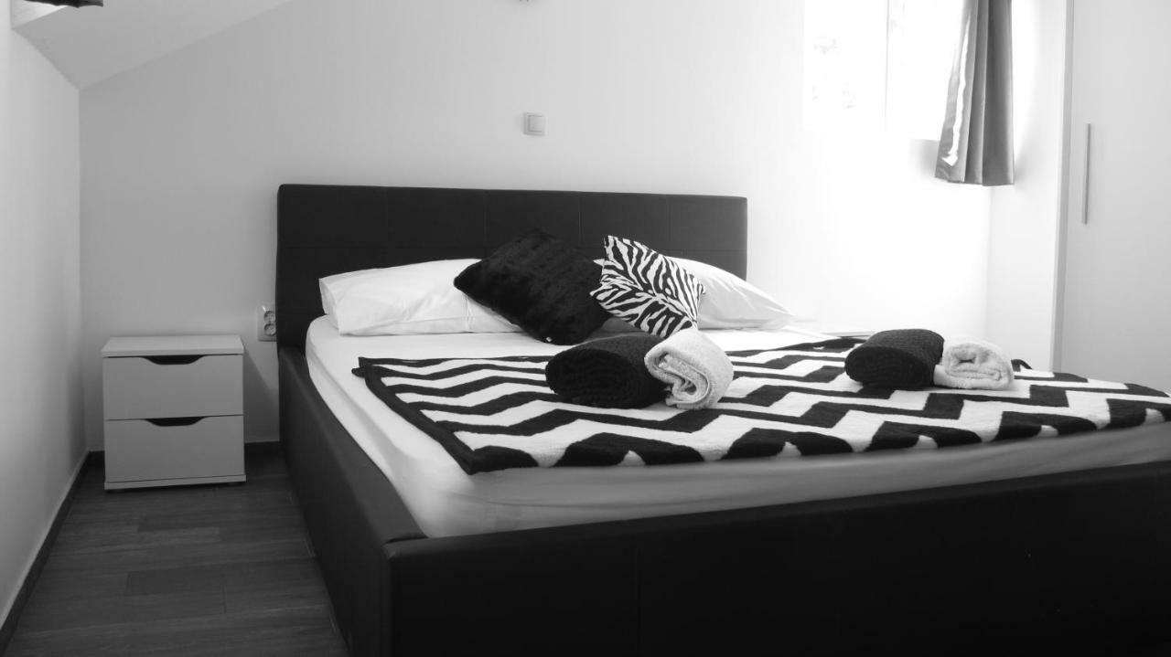Ruza In The Attic Of The House Apartment Sobra